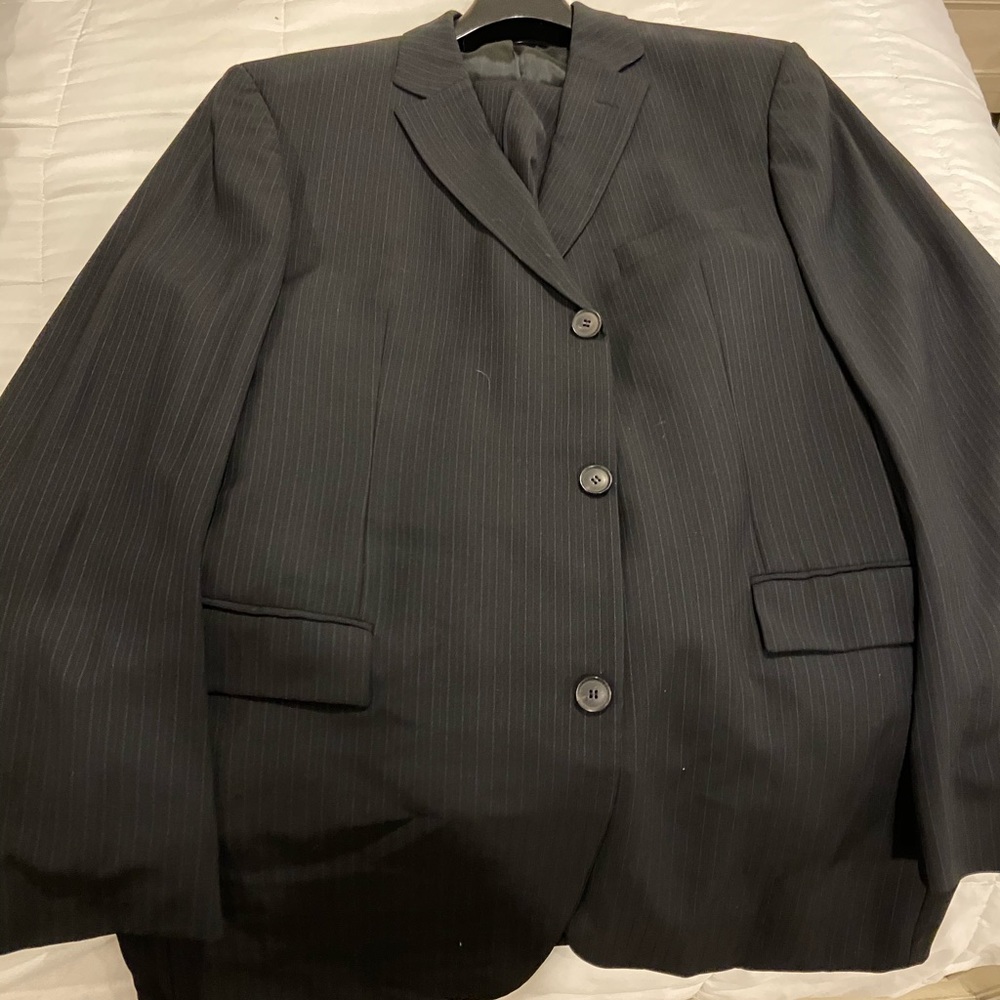 Hugo Boss Suit Black Pin Stripe: Made in Turkey
